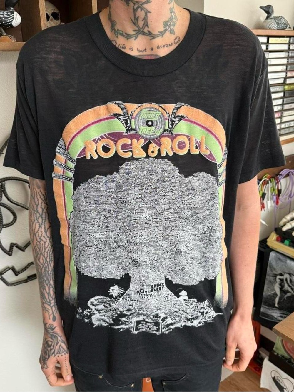 Vintage 1987 Family Tree of Rock & Roll Black Graphic Tee ~ Size Medium